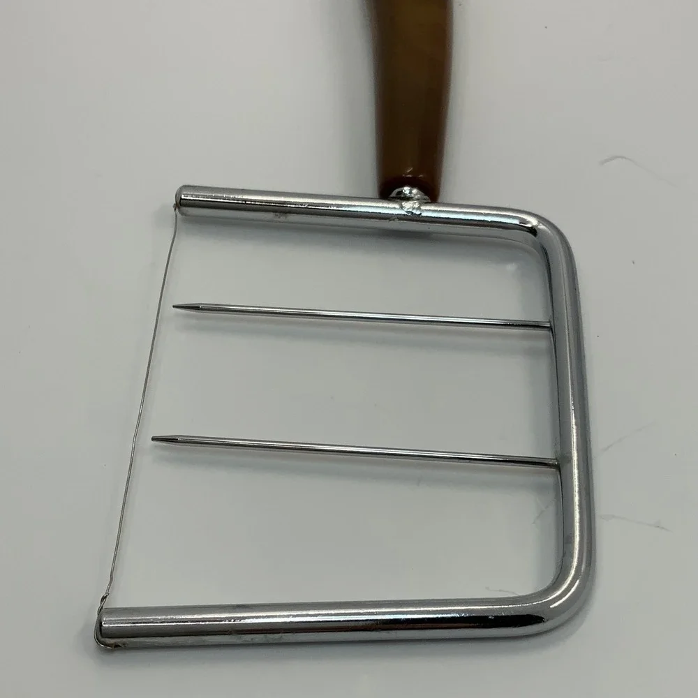 Vintage Unbranded Wire Cheese Slicer Bakelite Chrome Brown 7.5x3.5in